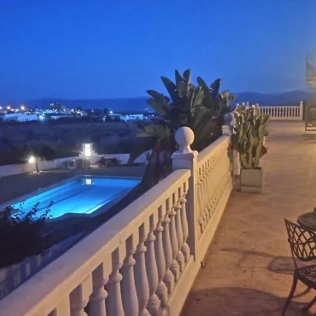 Bed & Breakfast Casa Castillo 3*